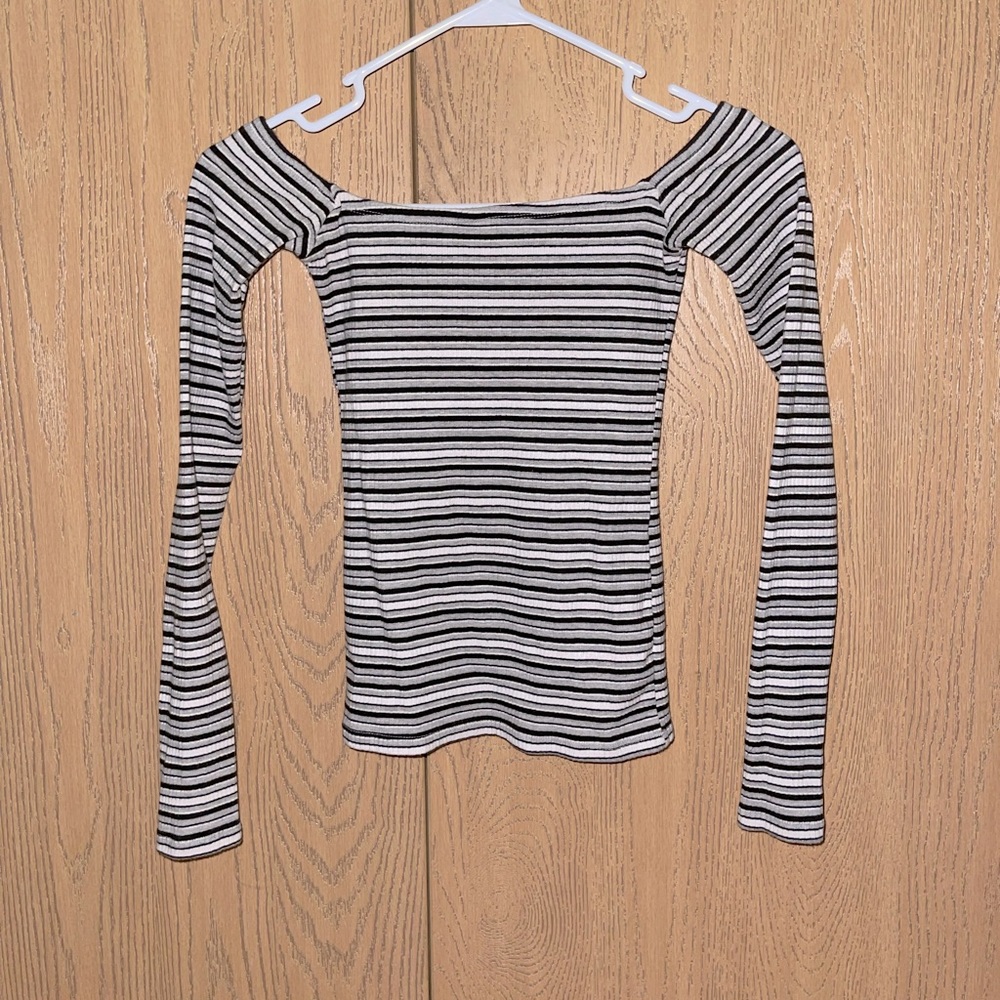Hollister Black & White Off the Shoulder Top